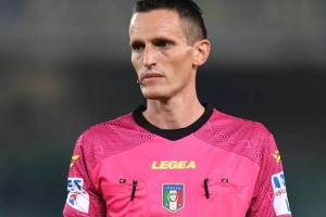 前裁判：支撑裁判熬过舆论压力的唯有热爱，而这份初心早已不存在