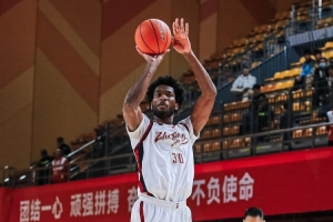 俩外援尽力了！兰道夫&琼斯替补合计29中15砍下42分