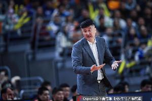 媒体人：杜锋采访阴阳对手目的性太明显 单论真诚许利民做得挺好