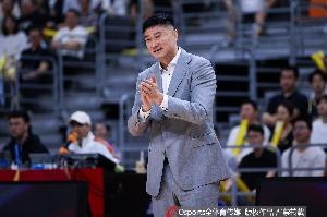 王仕鹏：永远不要低估一颗总冠军的心 杜锋一直顶着压力用张皓嘉