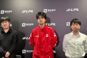 WE教练：在Monki休息回来以后，队伍在中后期部分有所好转