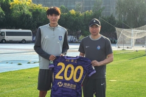 谢维军社媒：不知不觉津门虎生涯200场，感谢你们陪我一直成长
