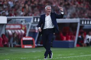 鲁伊·科斯塔：除非有相反证据，否则目前本菲卡主帅仍是穆里尼奥