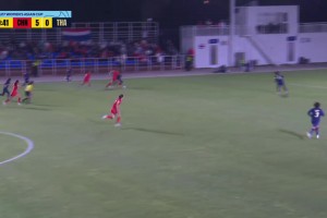 杀疯了！U17中国女足6-0领先泰国，黄沁怡连续过人破门
